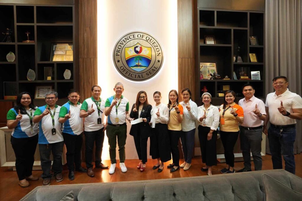 PhilHealth officials with Quezon Provincial officials - 25oct2023