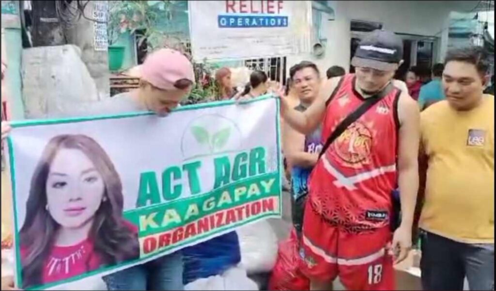 Pandacan fire victims receive aid from Act-Agri Kaagapay